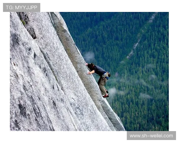 武汉极限运动队与西安极限运动队赛后复盘力量对决的精彩瞬间与启示